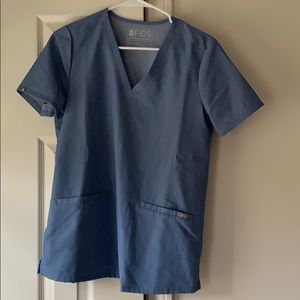 Figs Casma Three Pocket Scrub Top Denim Blue